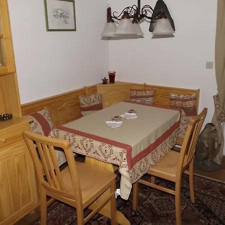 Ferienwohnung Obwegeser * Ubersaxen